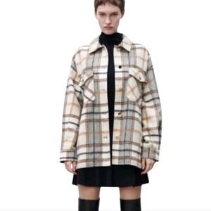 Zara Beige Cream Grey Plaid Cozy Wool Blend Shacket w Pockets women's medium